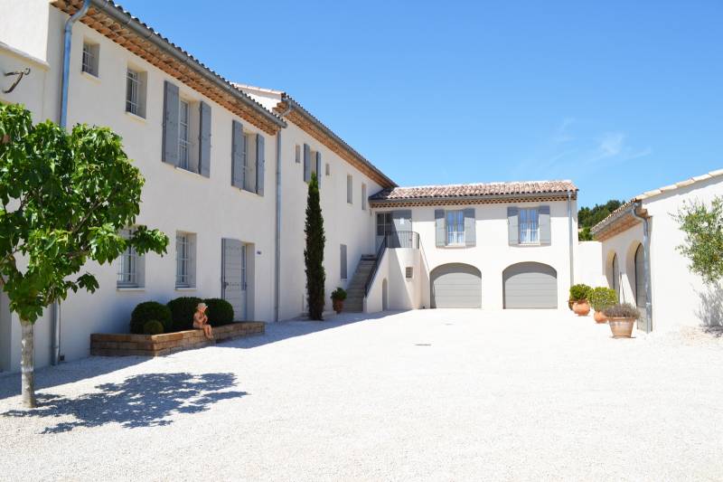 Construction de maison traditionnelle Provençale haut de gamme 