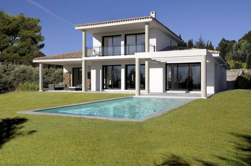construction d'une villa moderne d'exception à Luynes, un quartier d'Aix en Provence blotti au cœur des Bouches du Rhône